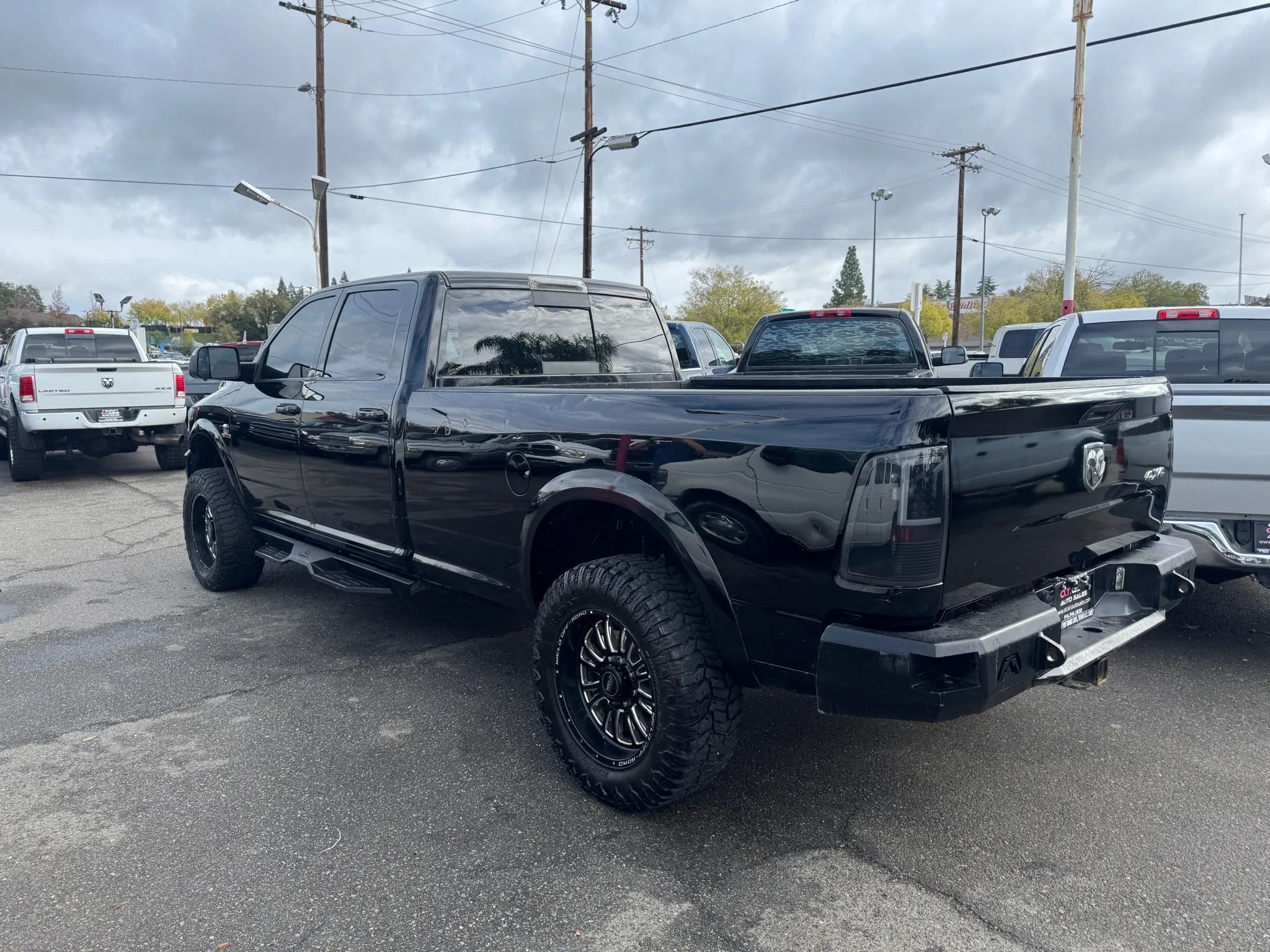 Used 2014 RAM 3500 Laramie w/ Black Appearance Group image 5
