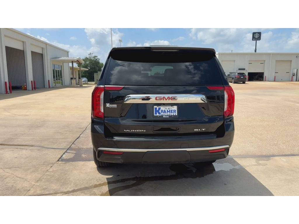 Used 2023 GMC Yukon SLT w/ SLT Luxury Package AWD/4WD image 7