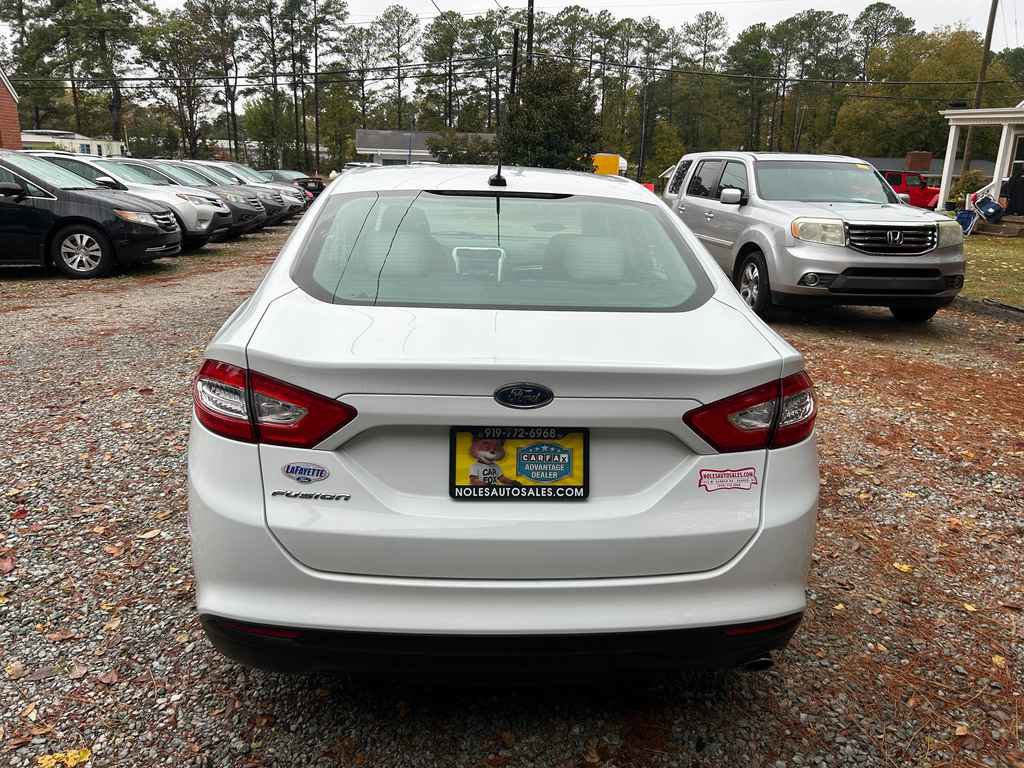 Used 2016 Ford Fusion S image 5