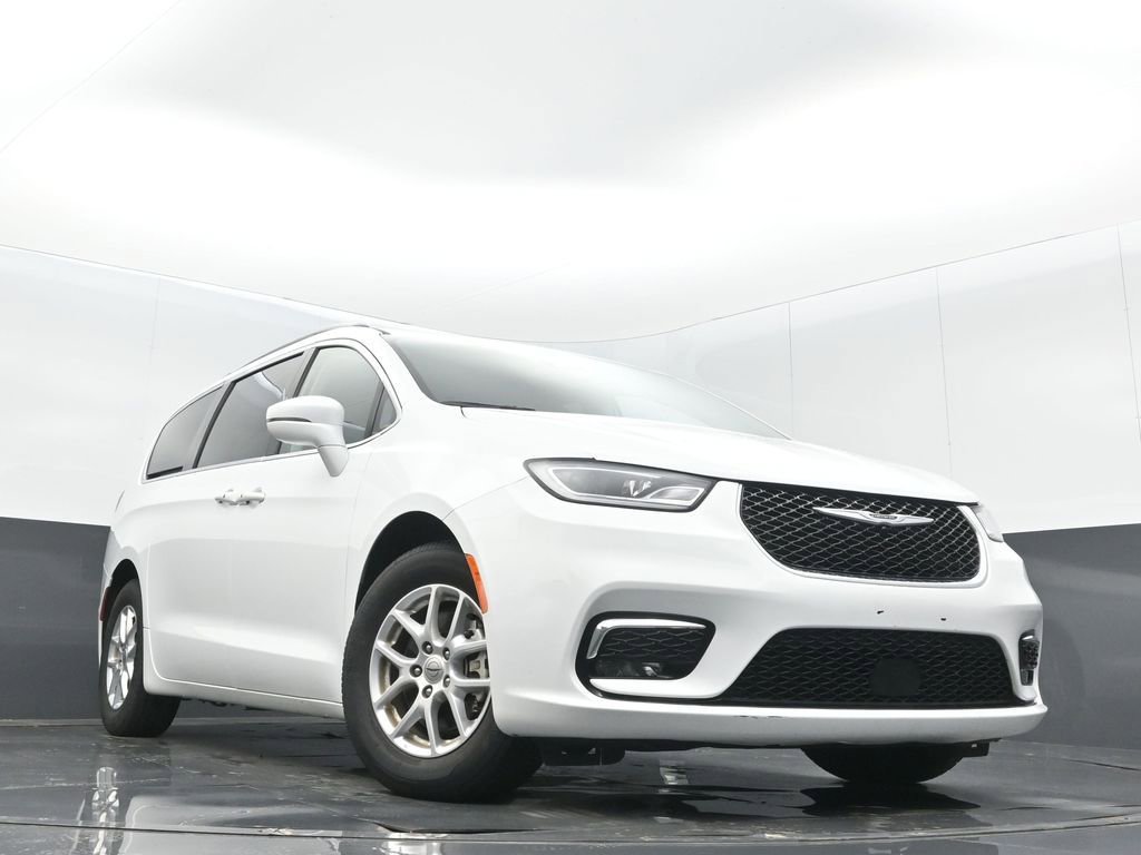 Used 2022 Chrysler Pacifica Touring-L image 26