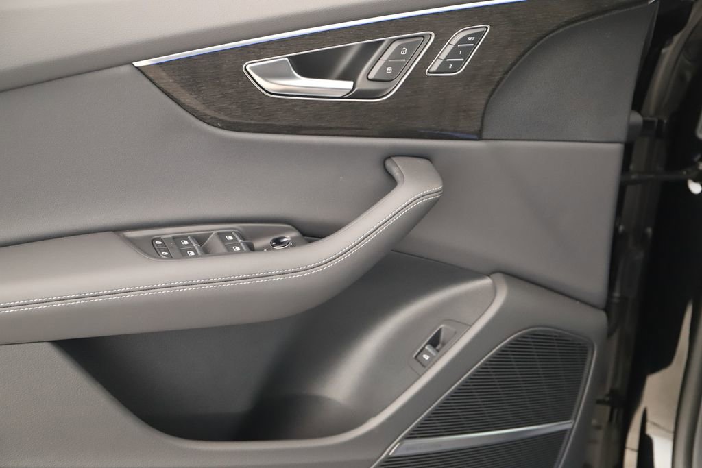 New 2026 Audi Q8 Premium Plus image 23