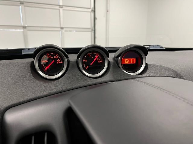 Used 2019 Nissan 370Z Coupe RWD image 32