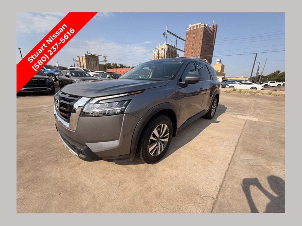 Certified 2023 Nissan Pathfinder SL AWD/4WD image 1