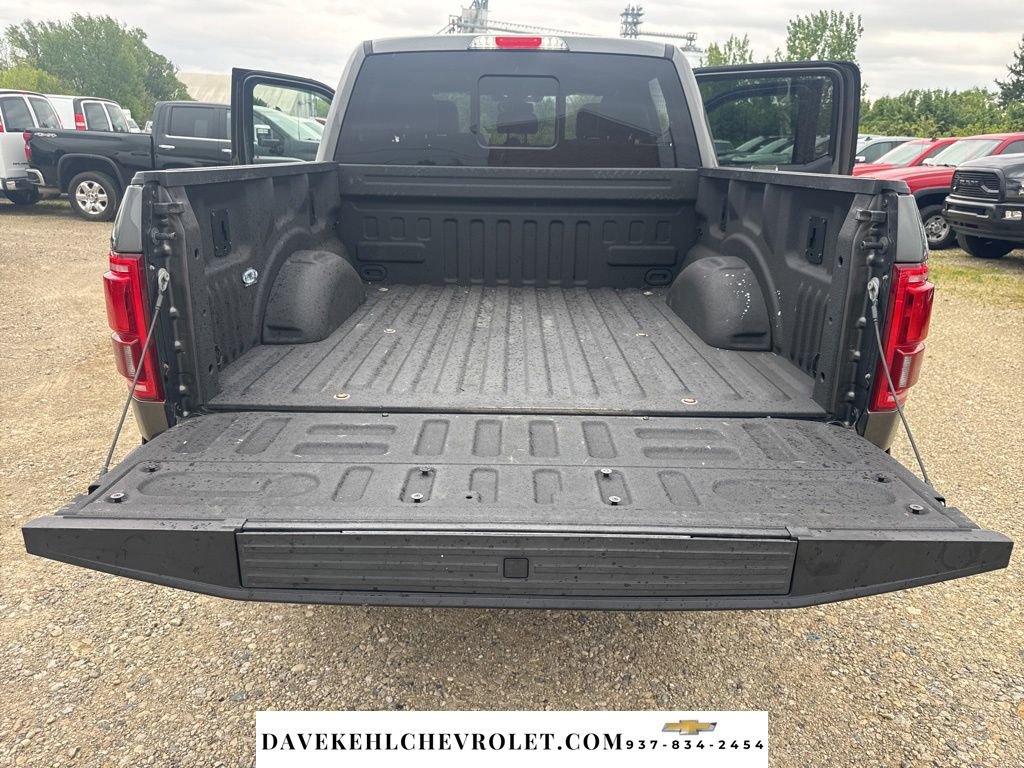 Used 2015 Ford F150 Platinum w/ Equipment Group 701A Luxury AWD/4WD image 34