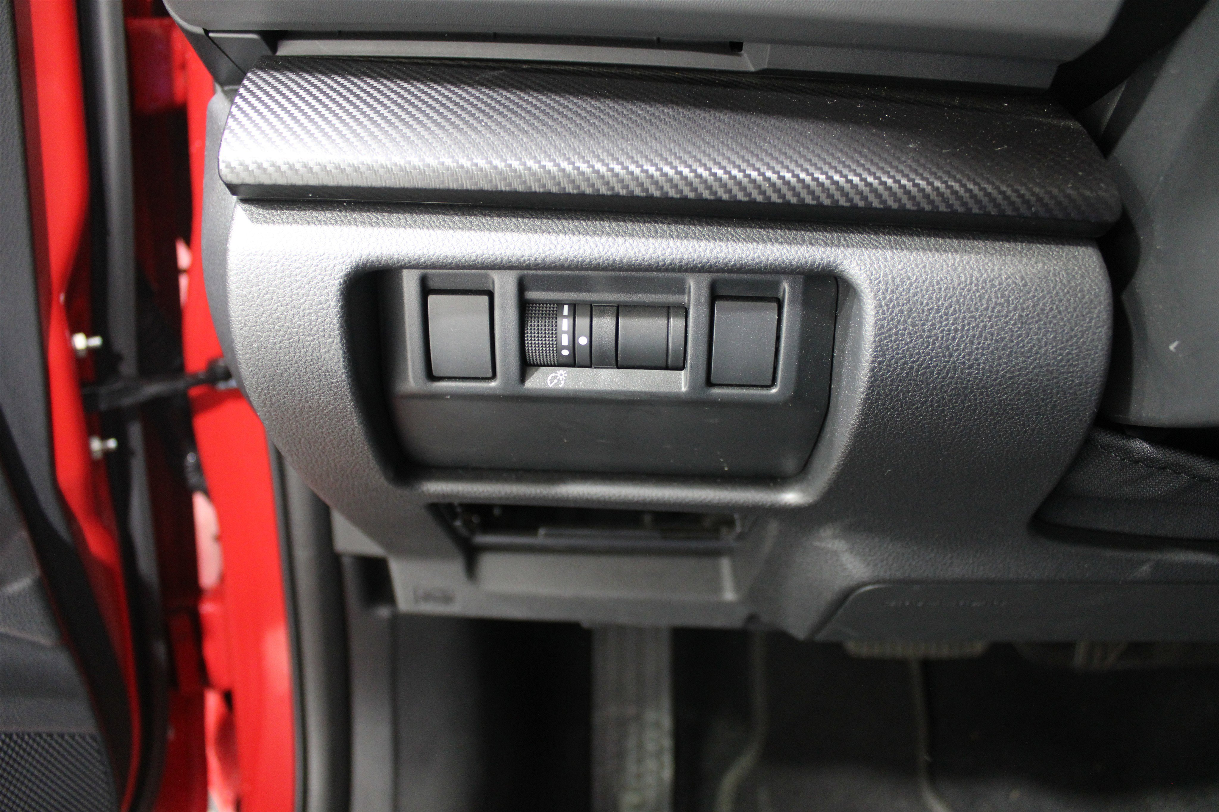 Used 2024 Subaru Crosstrek 2.0i Premium image 8