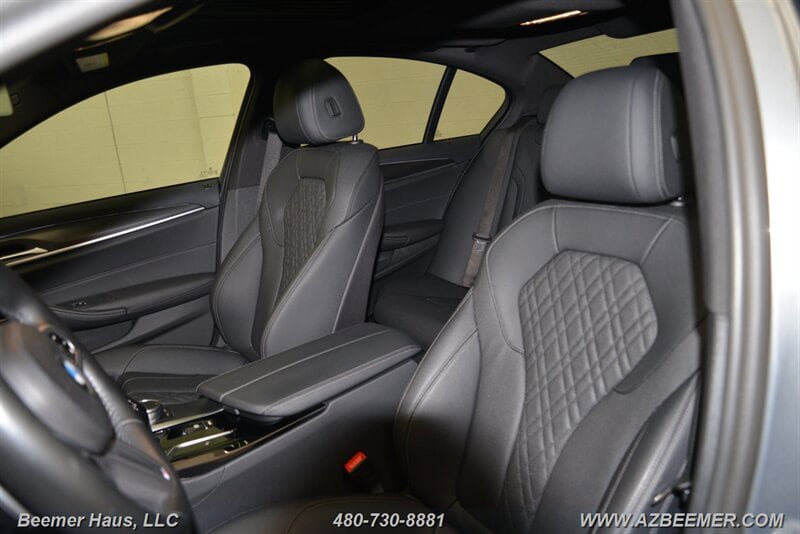 Used 2023 BMW 530i w/ M Sport Package RWD image 12