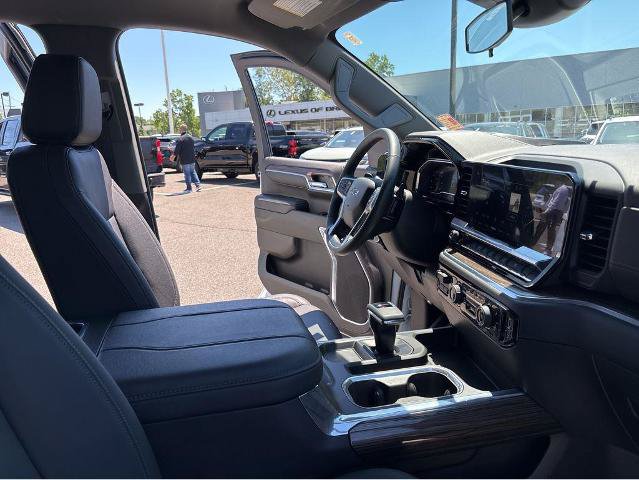 Used 2024 Chevrolet Silverado 1500 RST w/ Convenience Package II AWD/4WD image 30