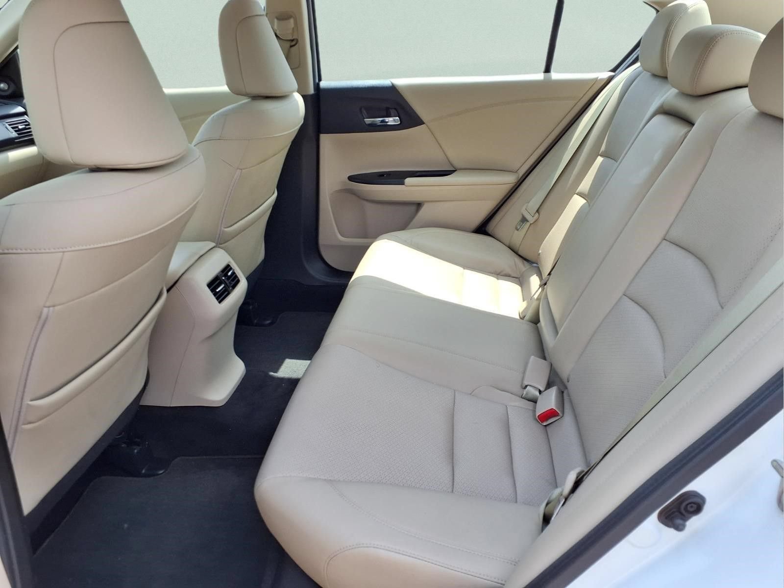 Used 2015 Honda Accord EX-L image 11