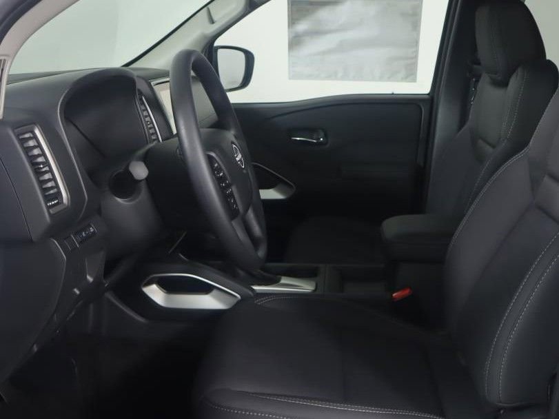 Certified 2024 Nissan Frontier SV w/ Technology Package image 13