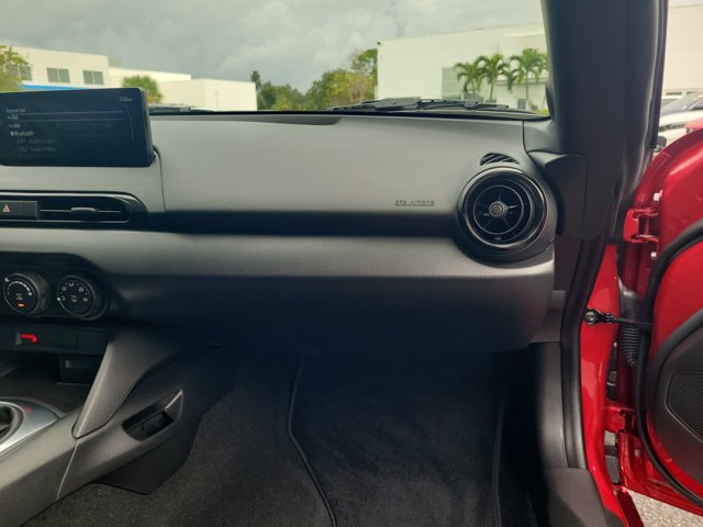 Used 2025 MAZDA MX-5 Miata Sport RWD image 5