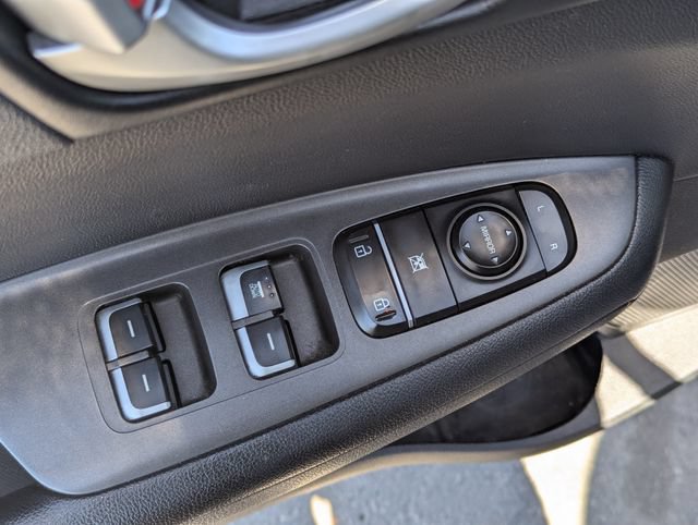 Used 2017 Kia Optima LX FWD image 26
