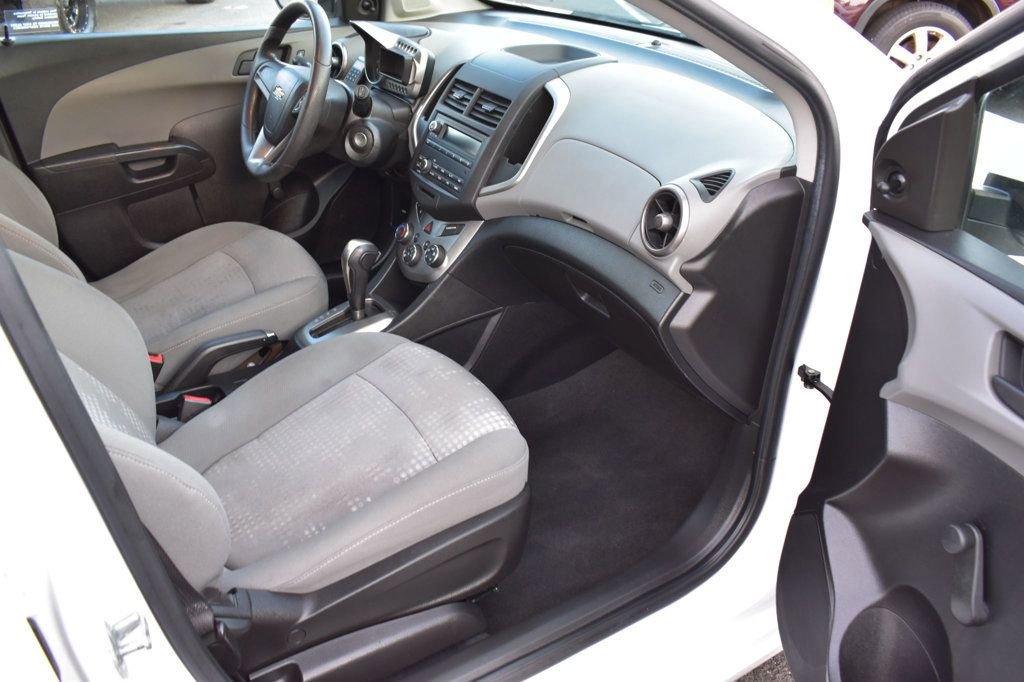 Used 2016 Chevrolet Sonic LS image 19
