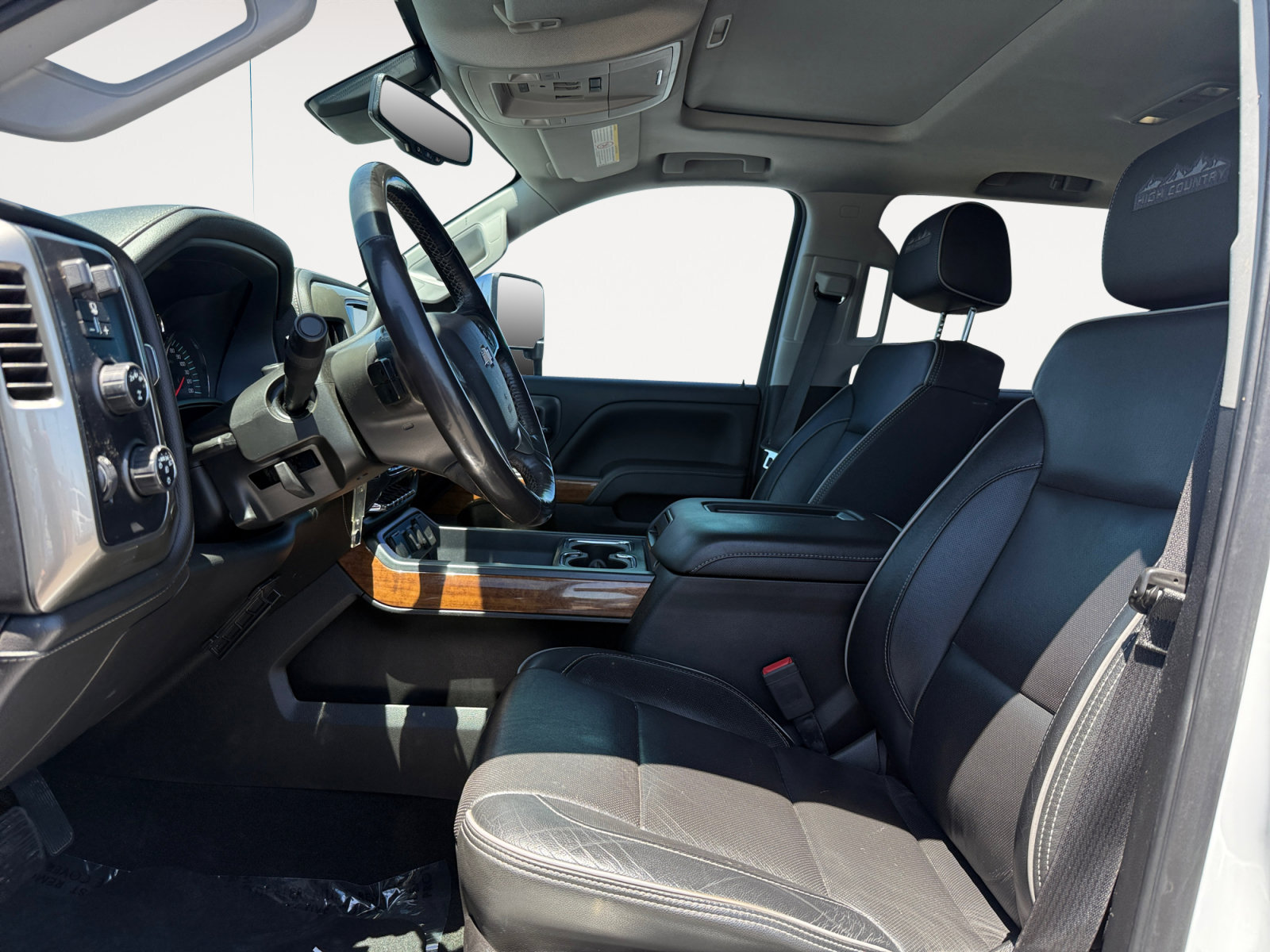 Used 2018 Chevrolet Silverado 2500 High Country w/ Duramax Plus Package AWD/4WD image 10