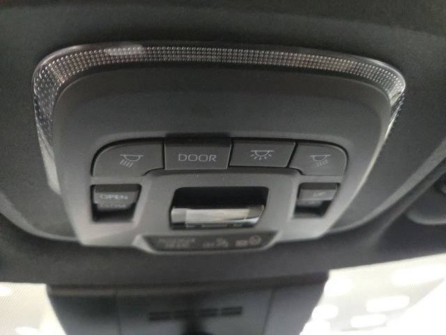 New 2026 Toyota Corolla Cross XLE w/ Convenience Package FWD image 24