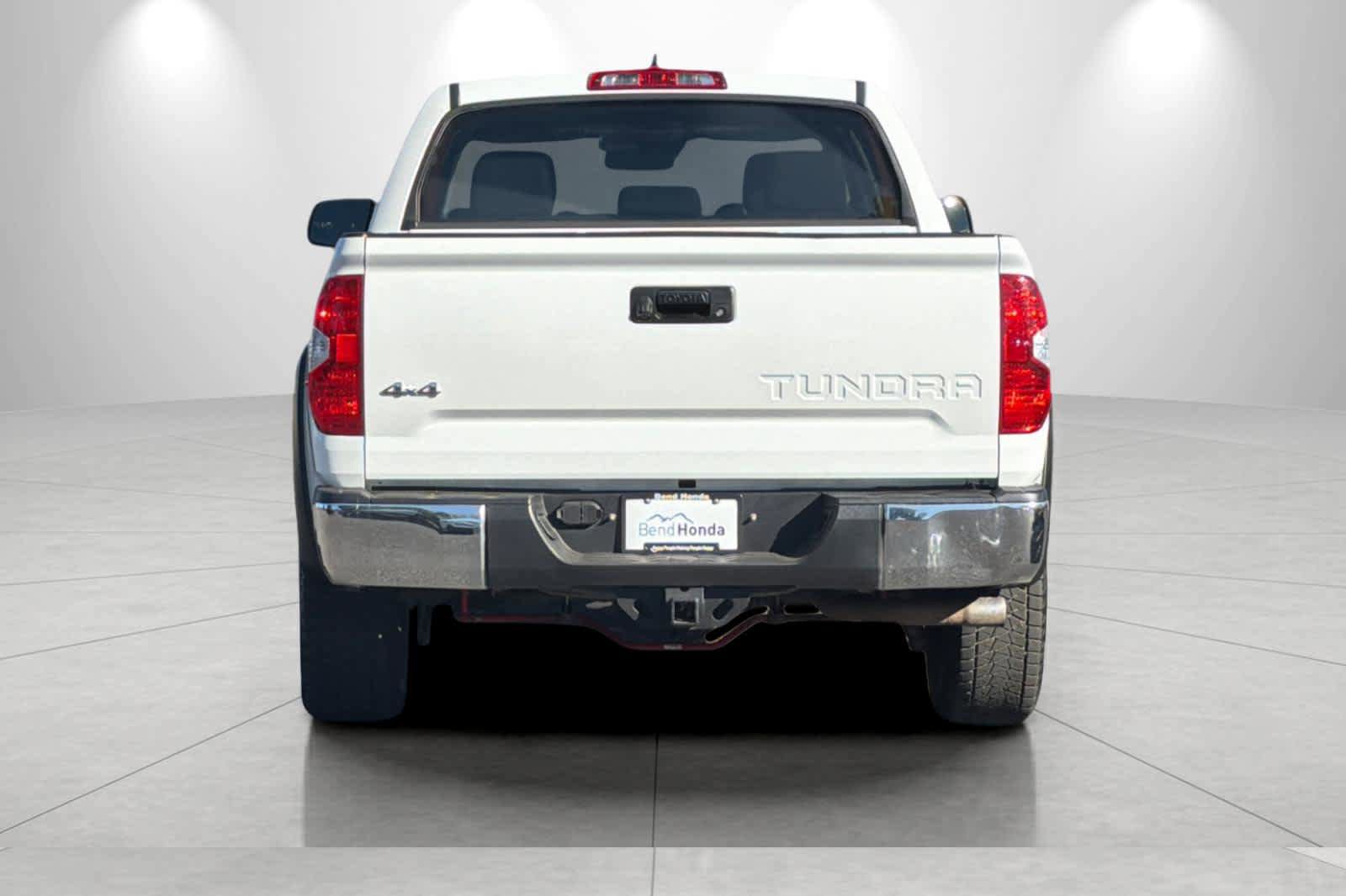 Used 2020 Toyota Tundra SR5 w/ SR5 Upgrade Package AWD/4WD image 7
