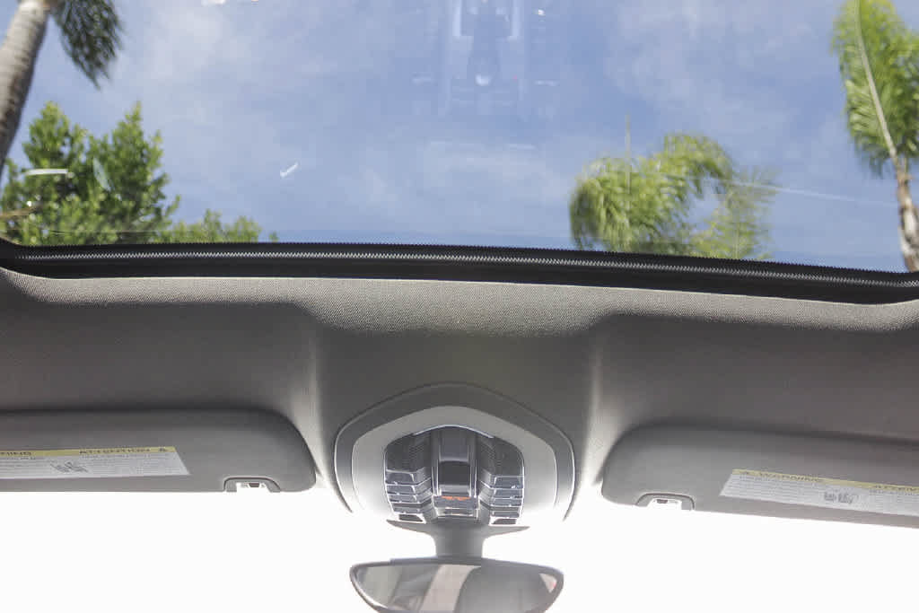 Used 2012 Porsche Panamera RWD image 16