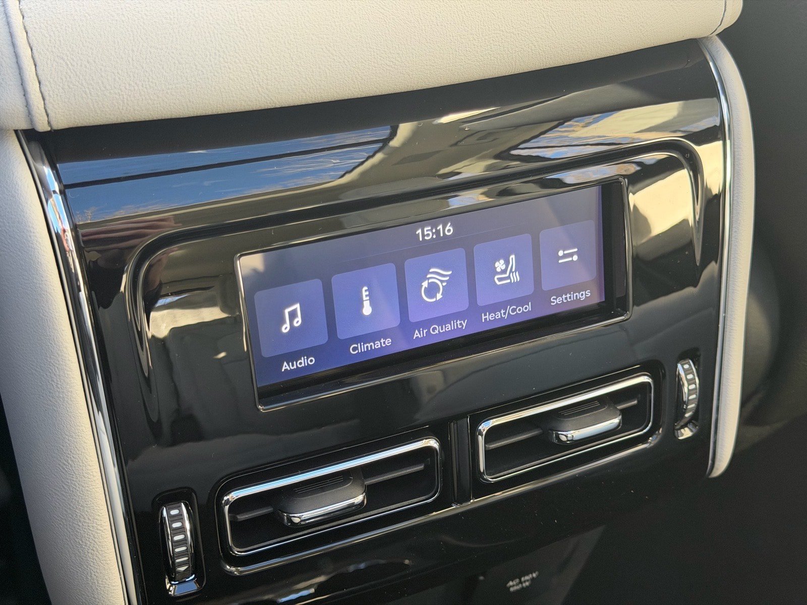 New 2026 Lincoln Aviator Reserve AWD/4WD image 21