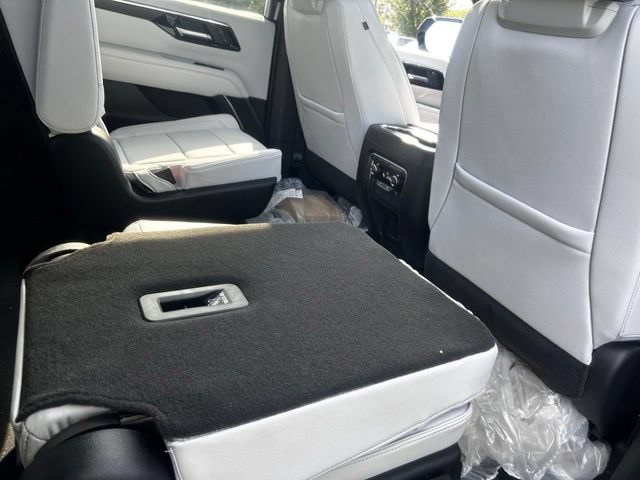 New 2026 Chevrolet Suburban Premier AWD/4WD image 25