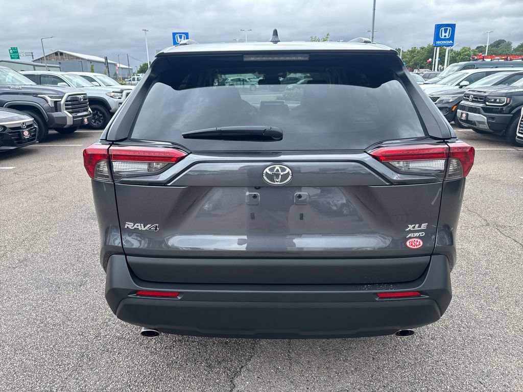 Used 2025 Toyota RAV4 XLE w/ Convenience Package AWD/4WD image 6