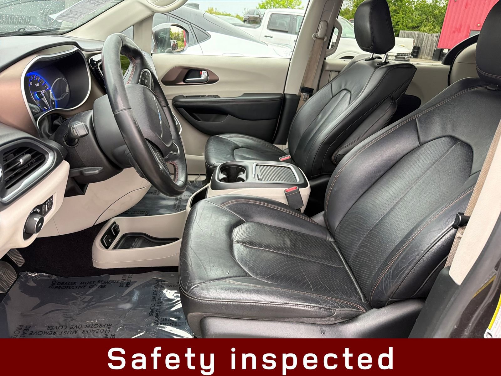 Used 2018 Chrysler Pacifica Touring-L Plus w/ Tire & Wheel Group FWD image 10