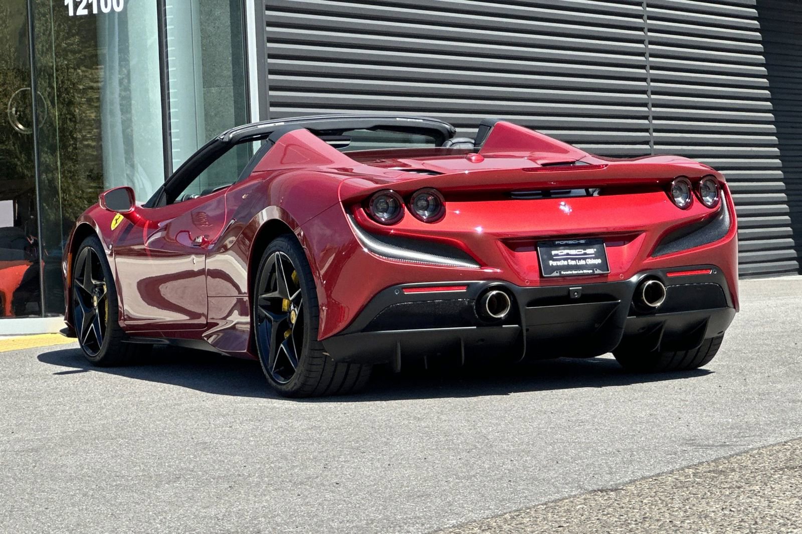 Used 2022 Ferrari F8 Tributo image 3
