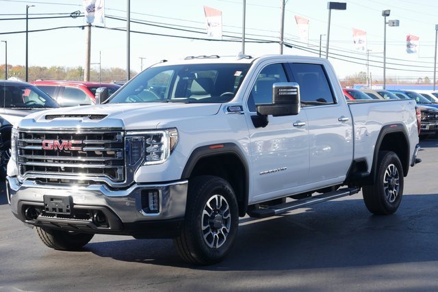 Used 2023 GMC Sierra 3500 SLT w/ SLT Premium Package image 9