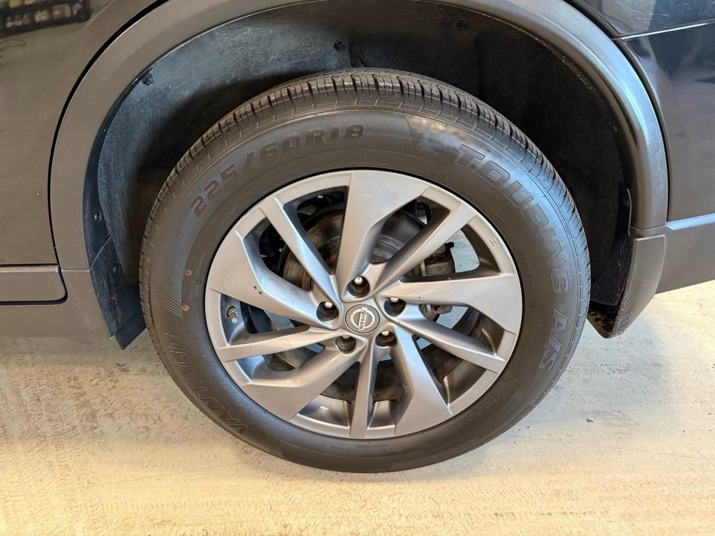 Used 2016 Nissan Rogue SL w/ SL Premium Package image 10