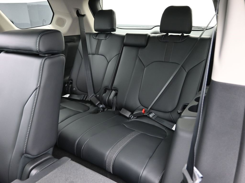 New 2025 Honda Pilot Touring image 37