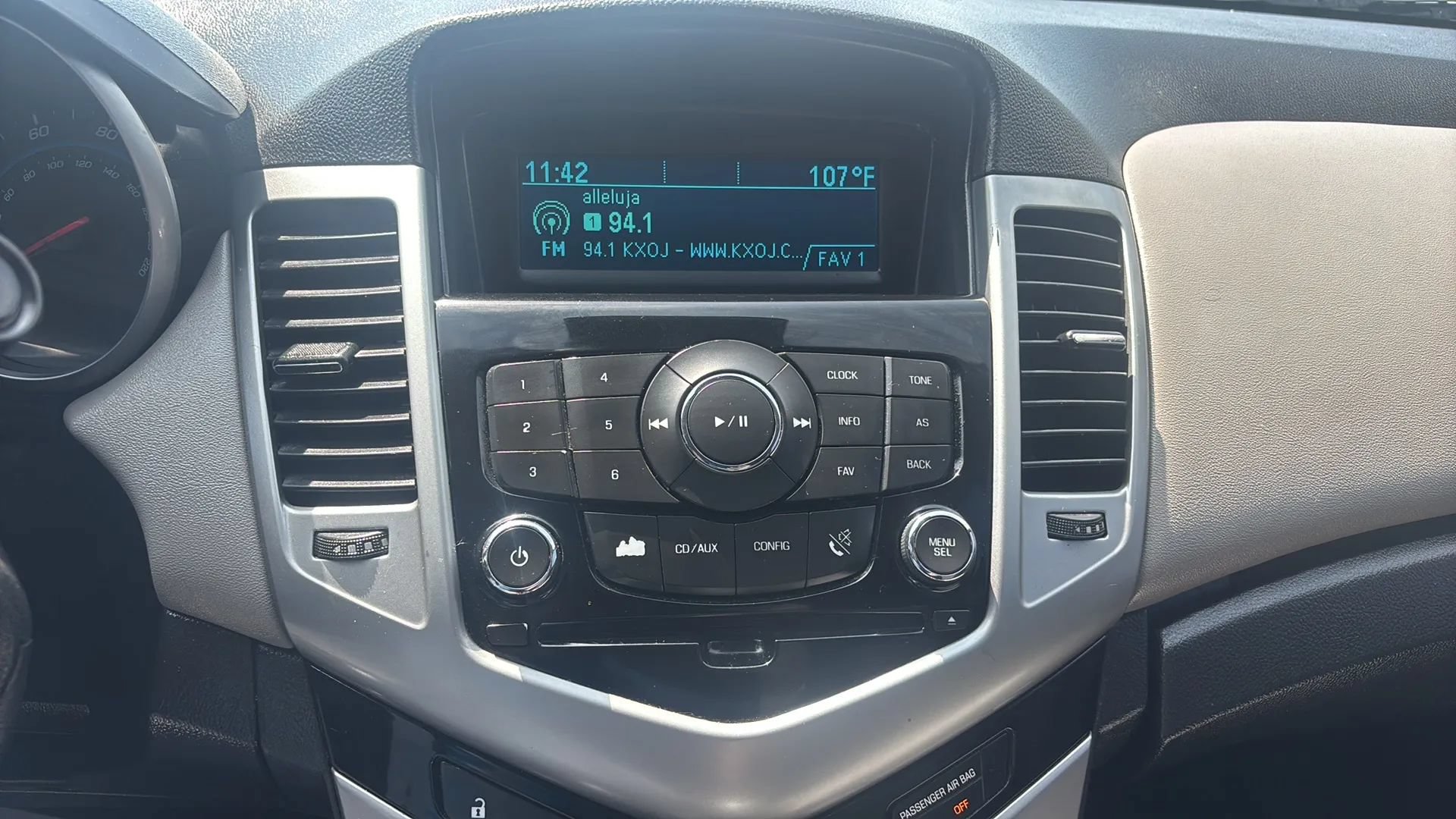 Used 2014 Chevrolet Cruze LS FWD image 25