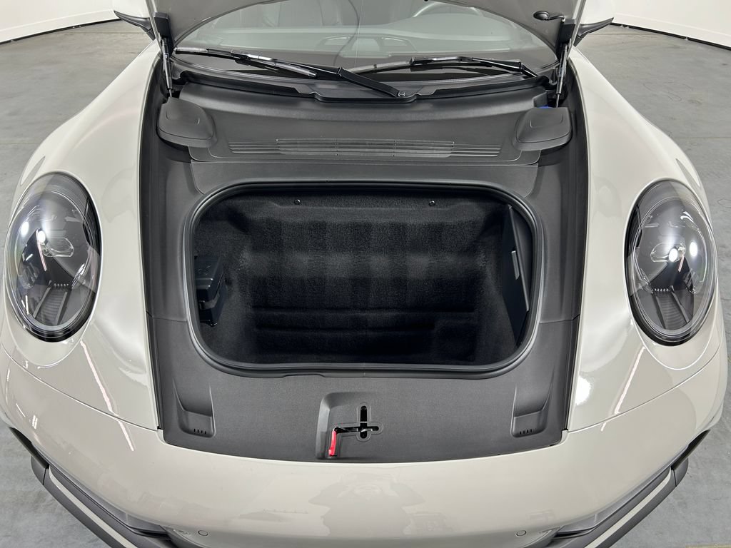 Certified 2025 Porsche 911 Carrera RWD image 28