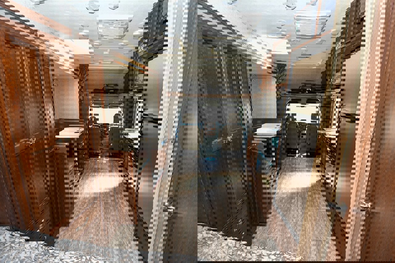 Used 2017 Mercedes-Benz Sprinter 3500 image 11