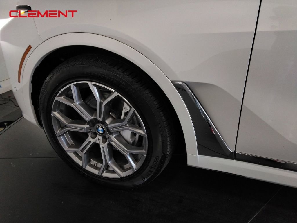 Used 2023 BMW X7 xDrive40i image 46