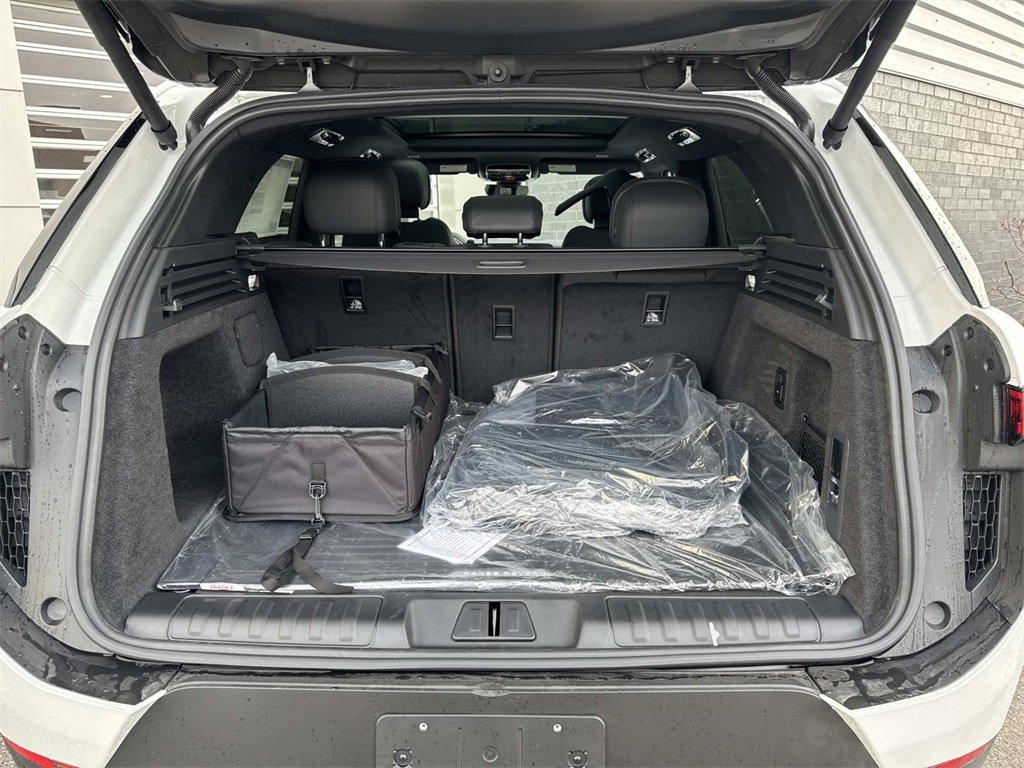 New 2025 Land Rover Range Rover Sport SE image 6