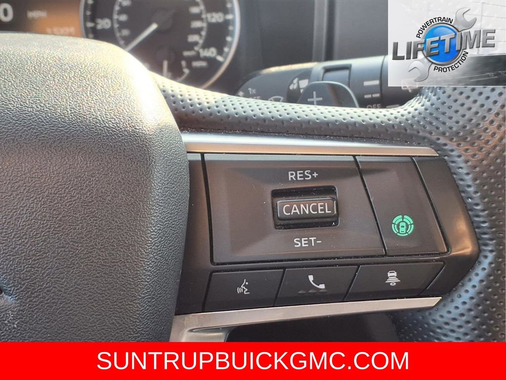 Used 2024 Mitsubishi Outlander SE image 16