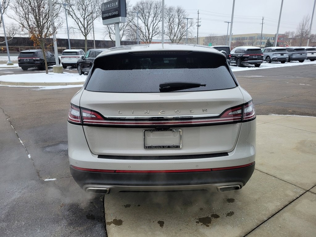 Used 2021 Lincoln Nautilus Reserve image 9