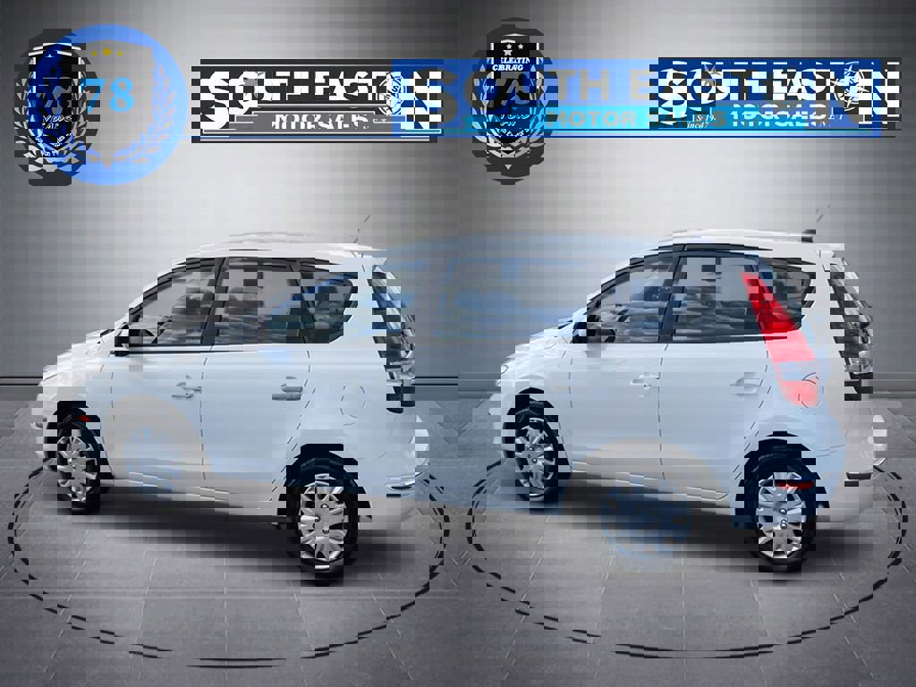 Used 2012 Hyundai Elantra GLS image 8