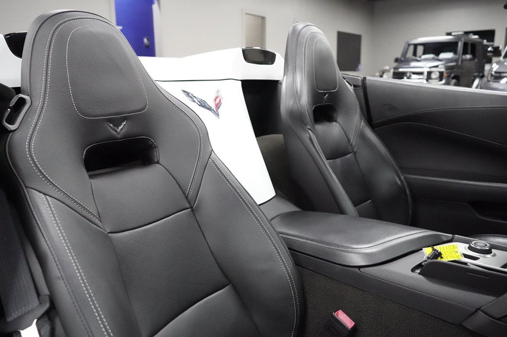Used 2019 Chevrolet Corvette Stingray Convertible w/ 2LT Preferred Equipment Group RWD image 20
