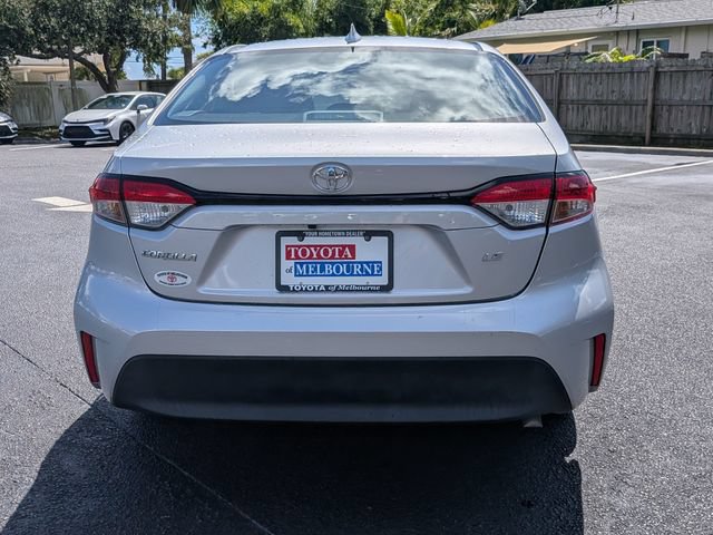 Used 2023 Toyota Corolla LE FWD image 4
