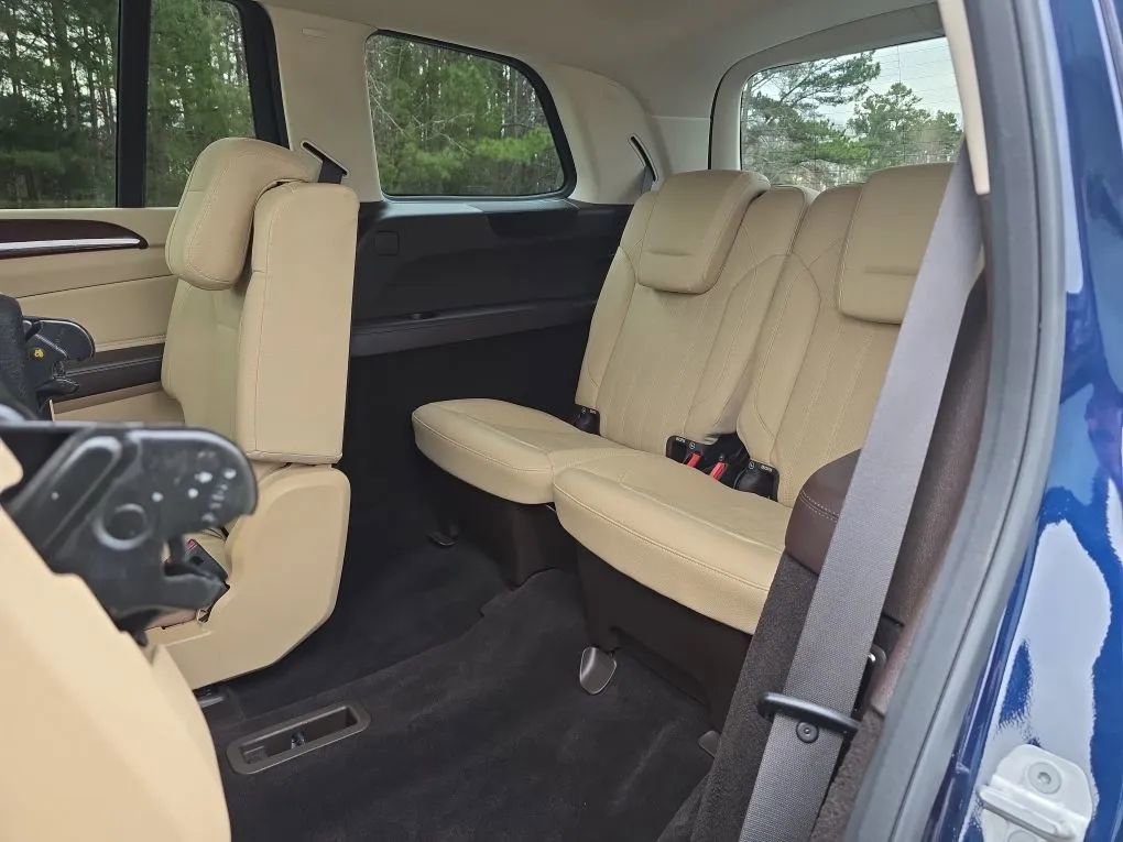 Used 2017 Mercedes-Benz GLS 450 4MATIC image 49