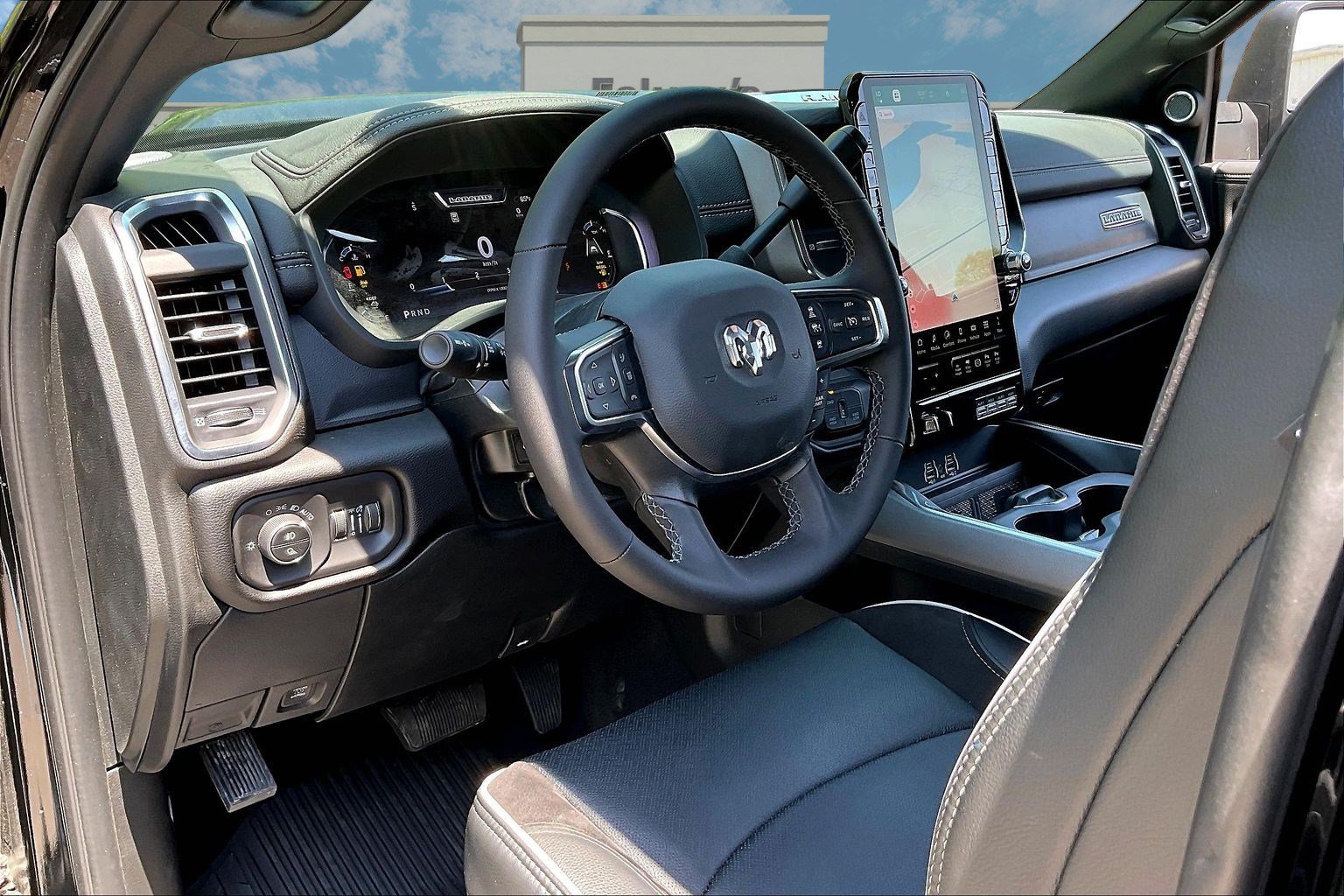 New 2026 RAM 2500 Laramie AWD/4WD image 6