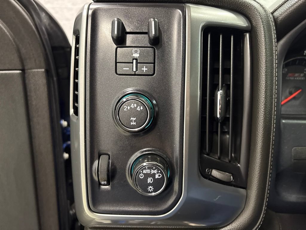 Used 2017 Chevrolet Silverado 2500 LTZ w/ Duramax Plus Package AWD/4WD image 26