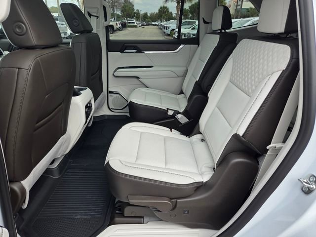 New 2026 GMC Acadia Denali w/ Super Cruise Package image 7