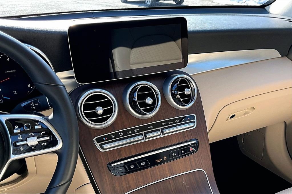 Certified 2022 Mercedes-Benz GLC 300 4MATIC image 6