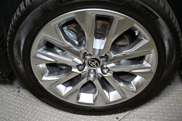 Used 2021 Toyota Highlander Limited AWD/4WD image 20