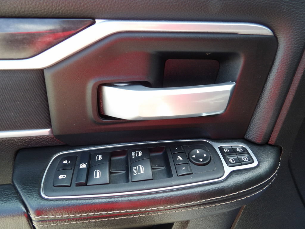 Used 2024 RAM 2500 Big Horn AWD/4WD image 15