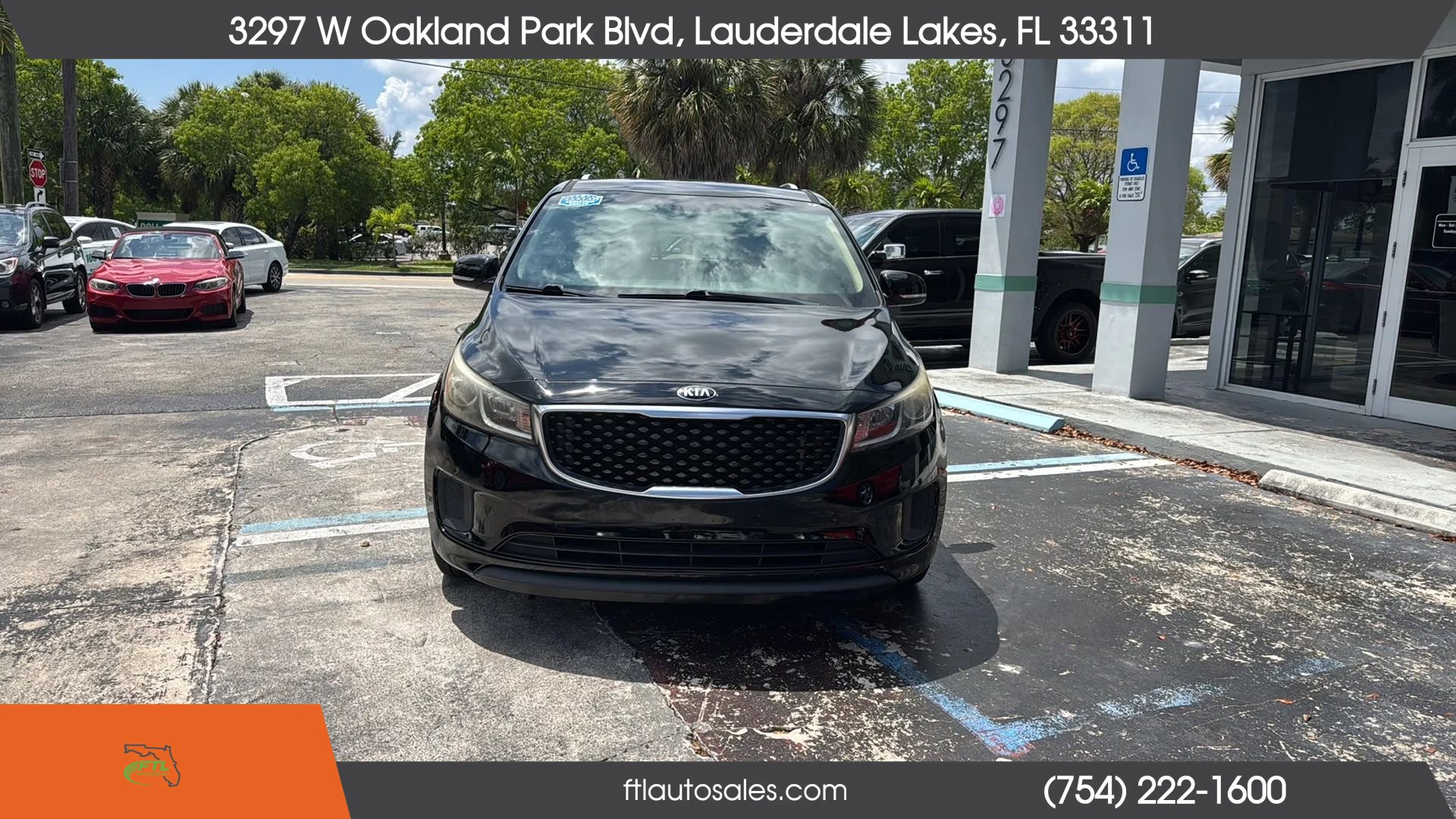 Used 2017 Kia Sedona LX w/ LX Essentials Premium Package FWD image 5