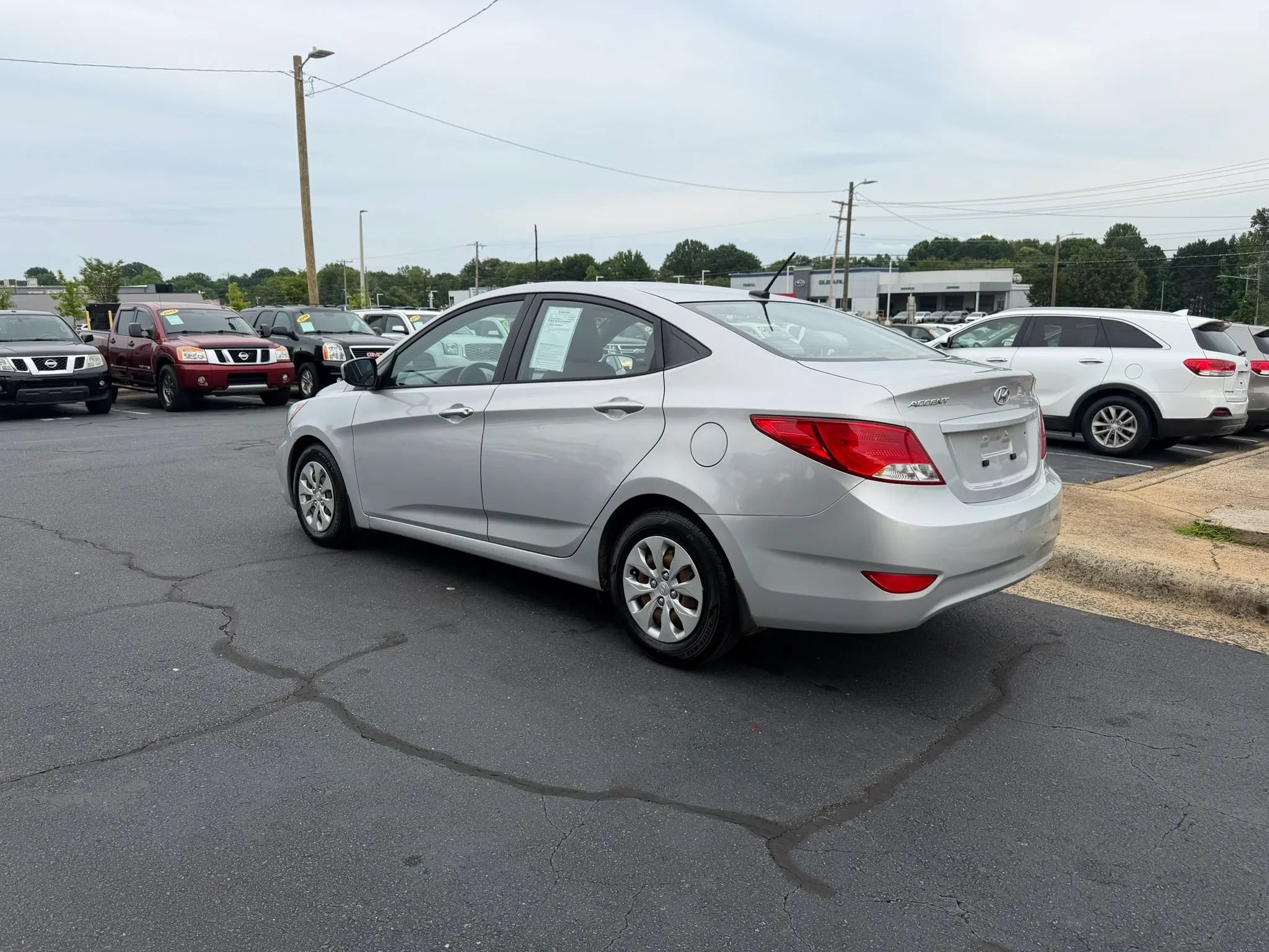 Used 2016 Hyundai Accent SE FWD image 5
