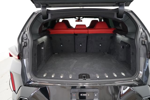 Used 2025 BMW XM image 48