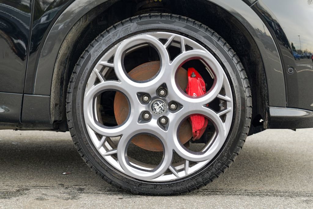 Used 2024 Alfa Romeo Tonale Veloce image 12