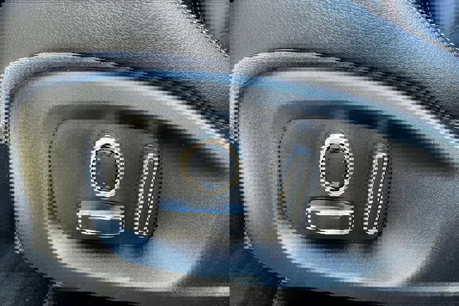 Used 2020 Jaguar F-PACE Prestige image 34